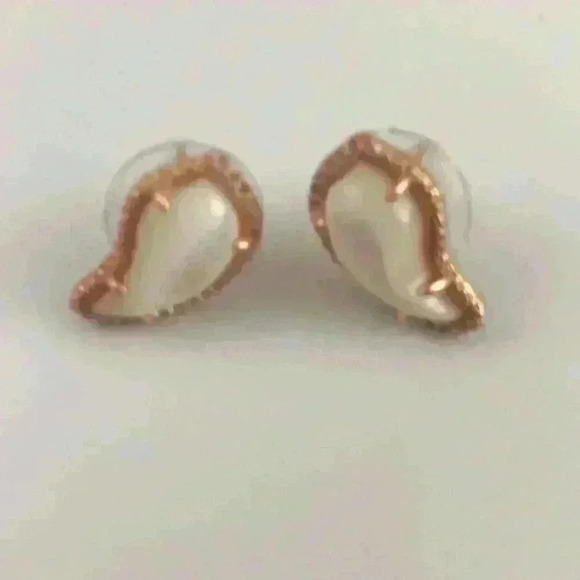 Kendra Scott new Temple in Ivory/blush gold - Picture 3 of 8